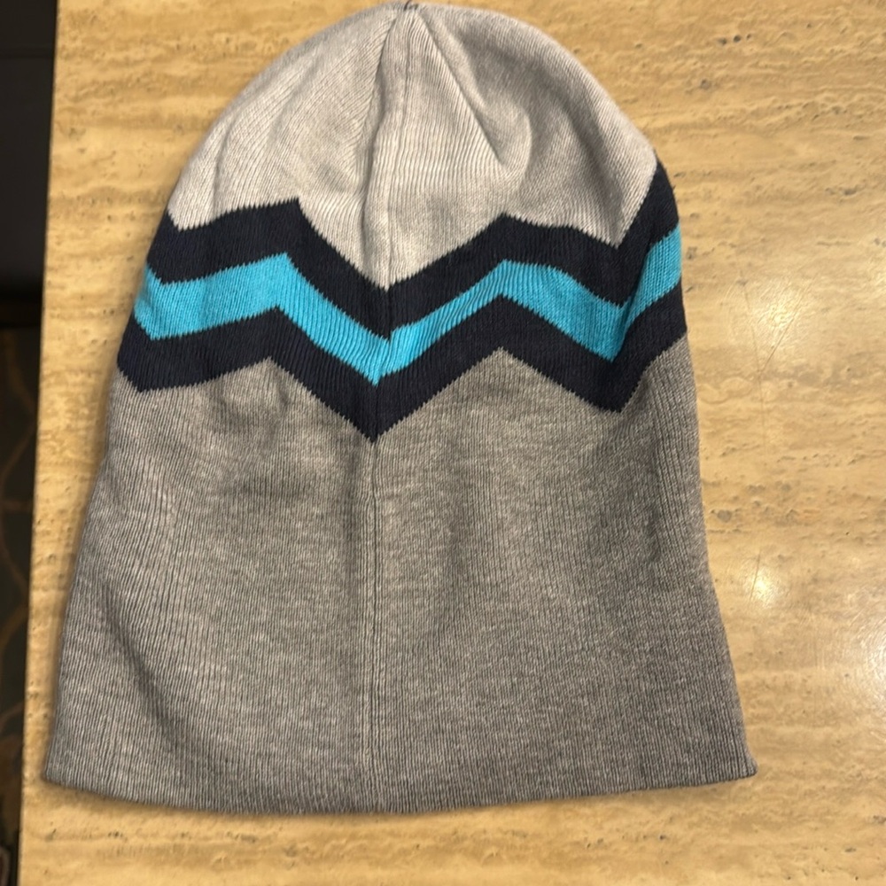Like new Beanie